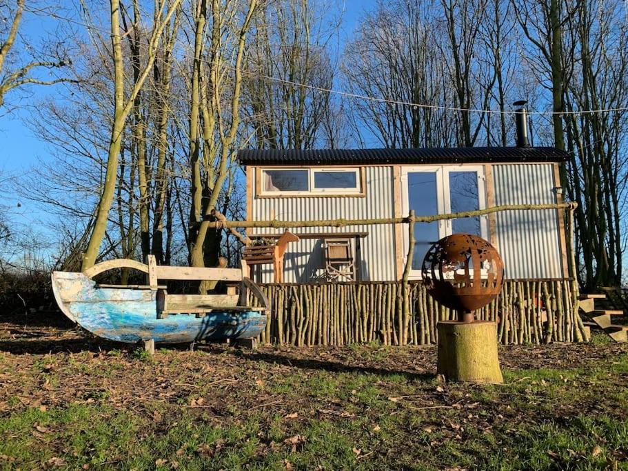 Cherry Tub In The Orchard. Cozy Getaway Stillington Exterior photo