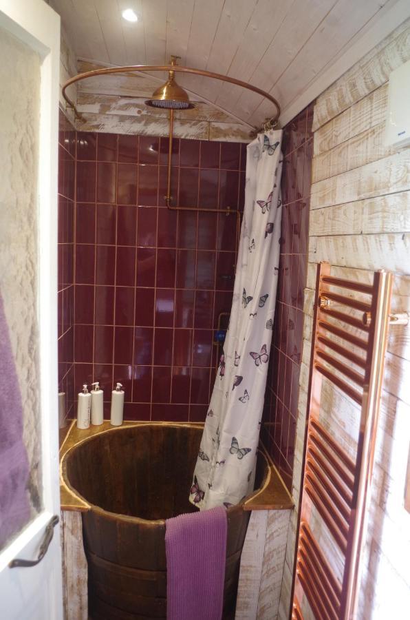 Cherry Tub In The Orchard. Cozy Getaway Stillington Exterior photo